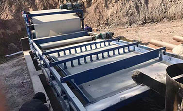 全自動(dòng)帶式污泥脫水機(jī)